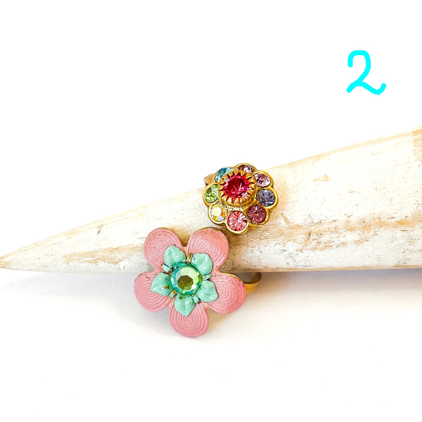 Anillos Ajustables de Flores Esmaltadas y Cristales Multicolor - Elige Opciones -