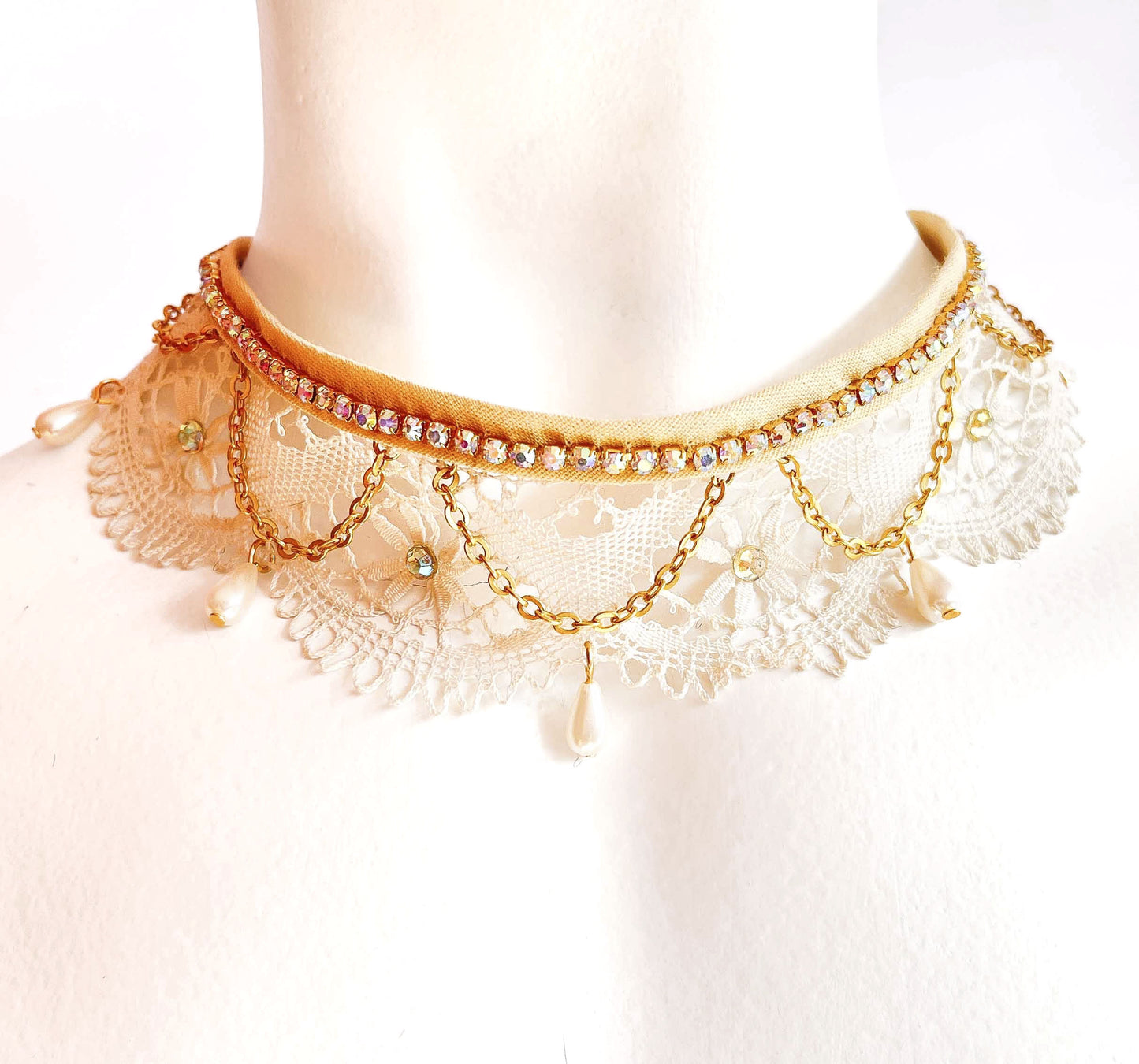 Emma Choker Necklace