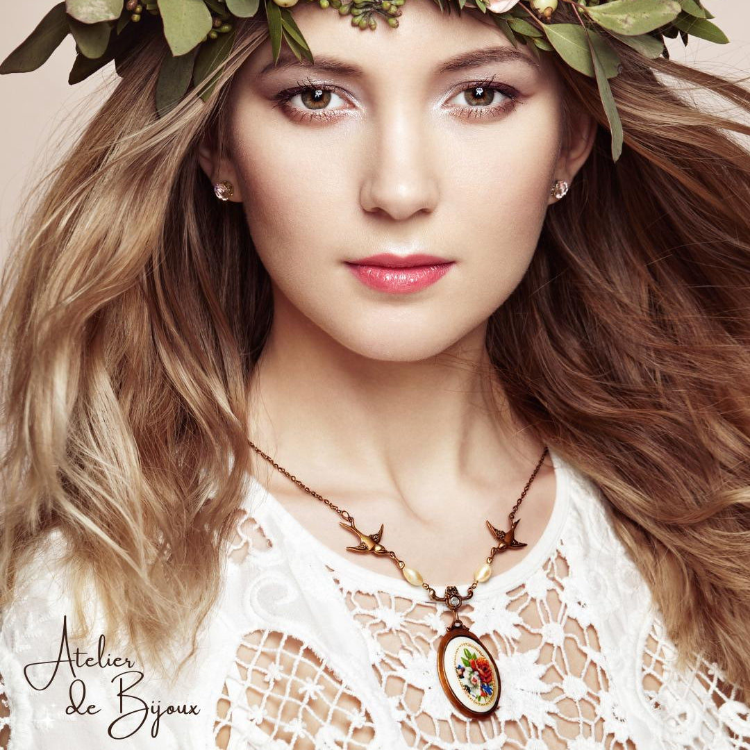 Collar Colgante Camafeo Floral