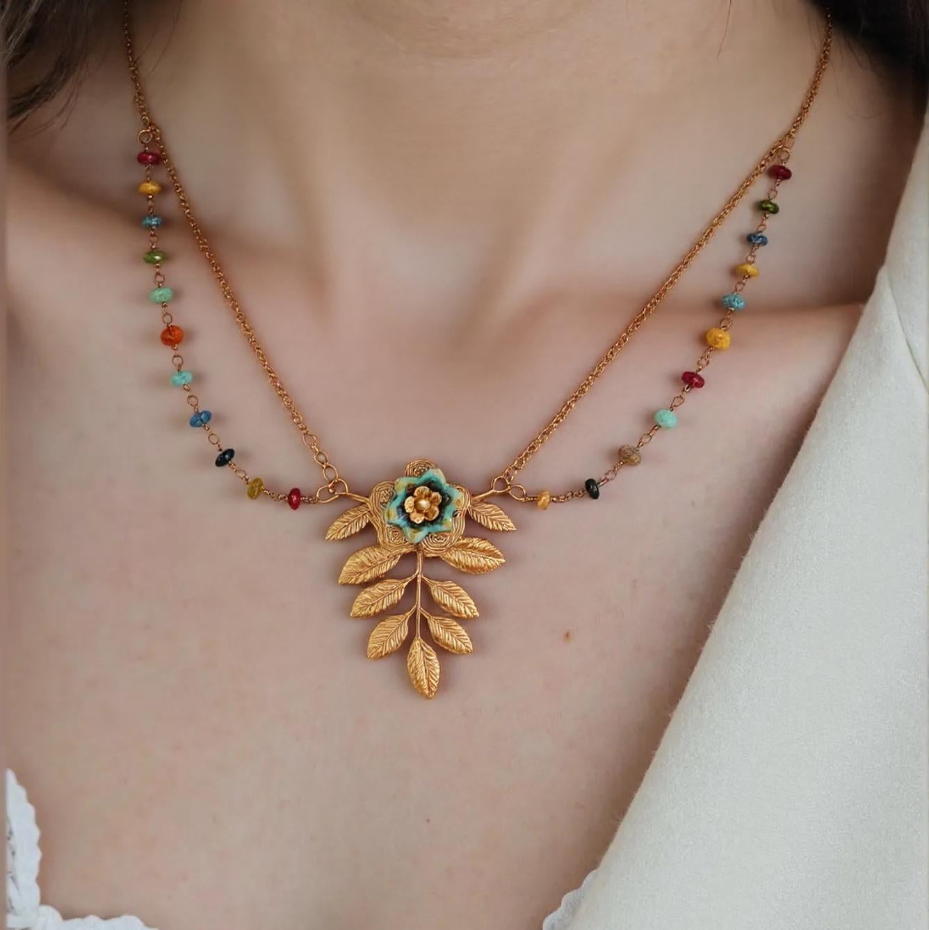 Collar de Rama en Flor y Cadena de Turmalinas
