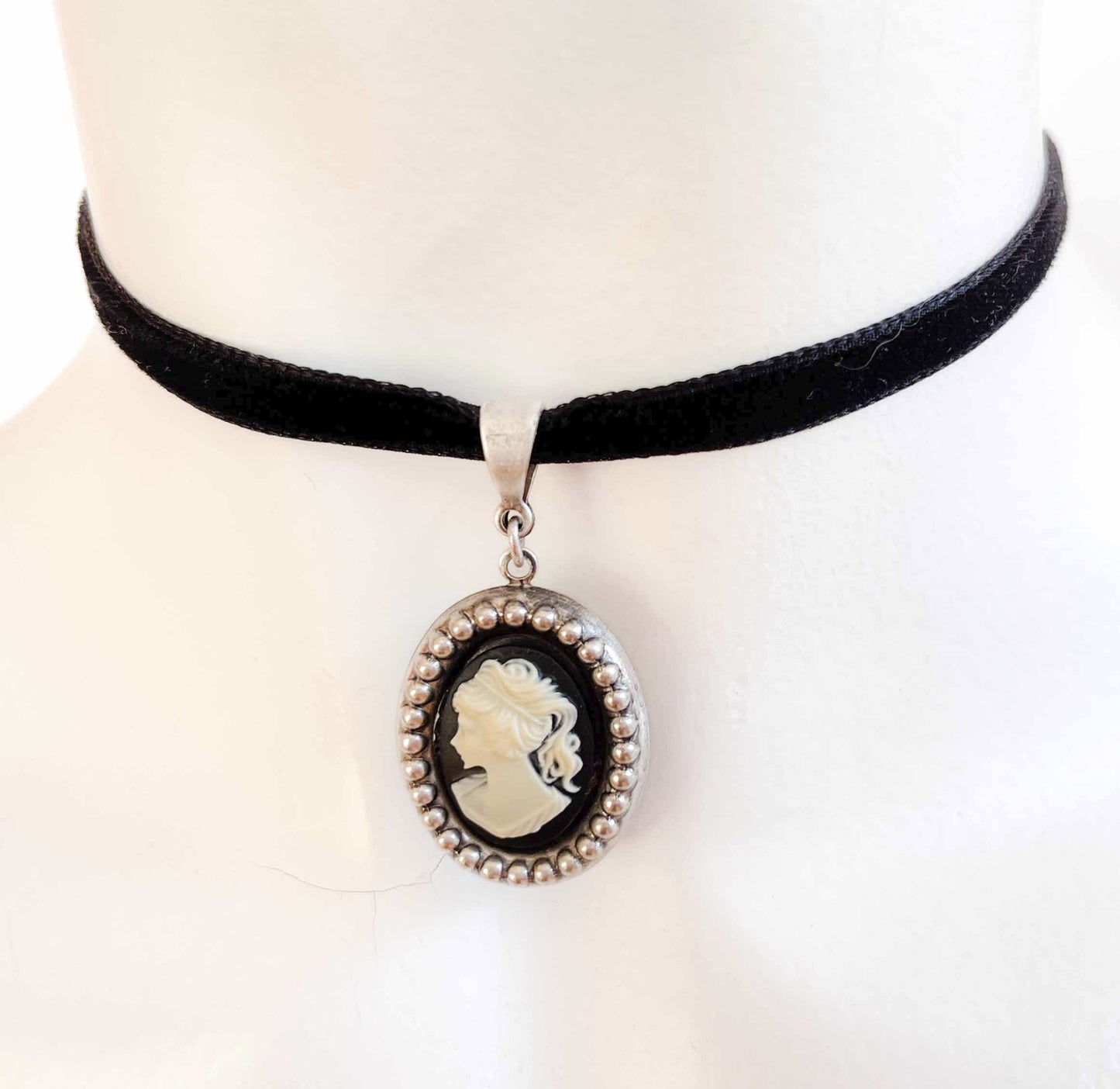 Collar Choker Camafeo
