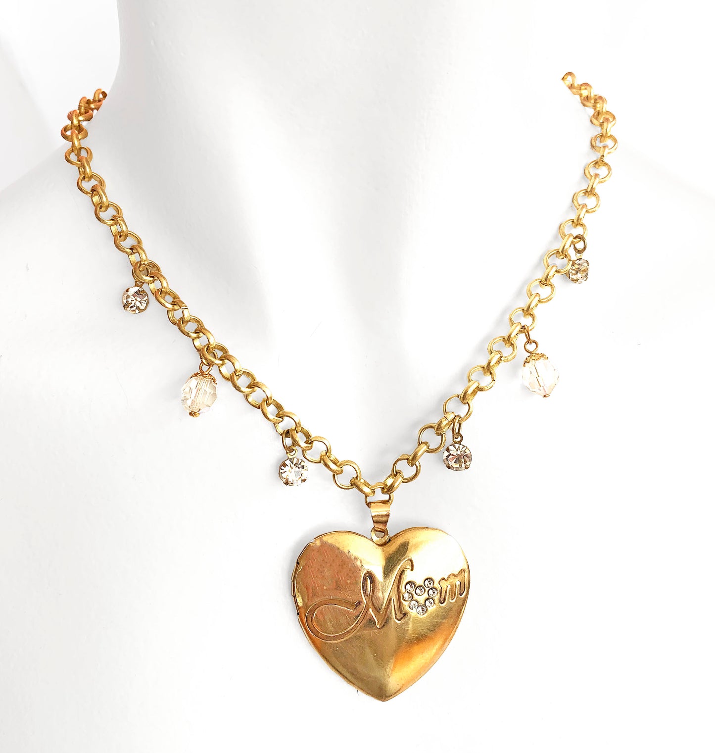 Collar Relicario Corazón Mom <3