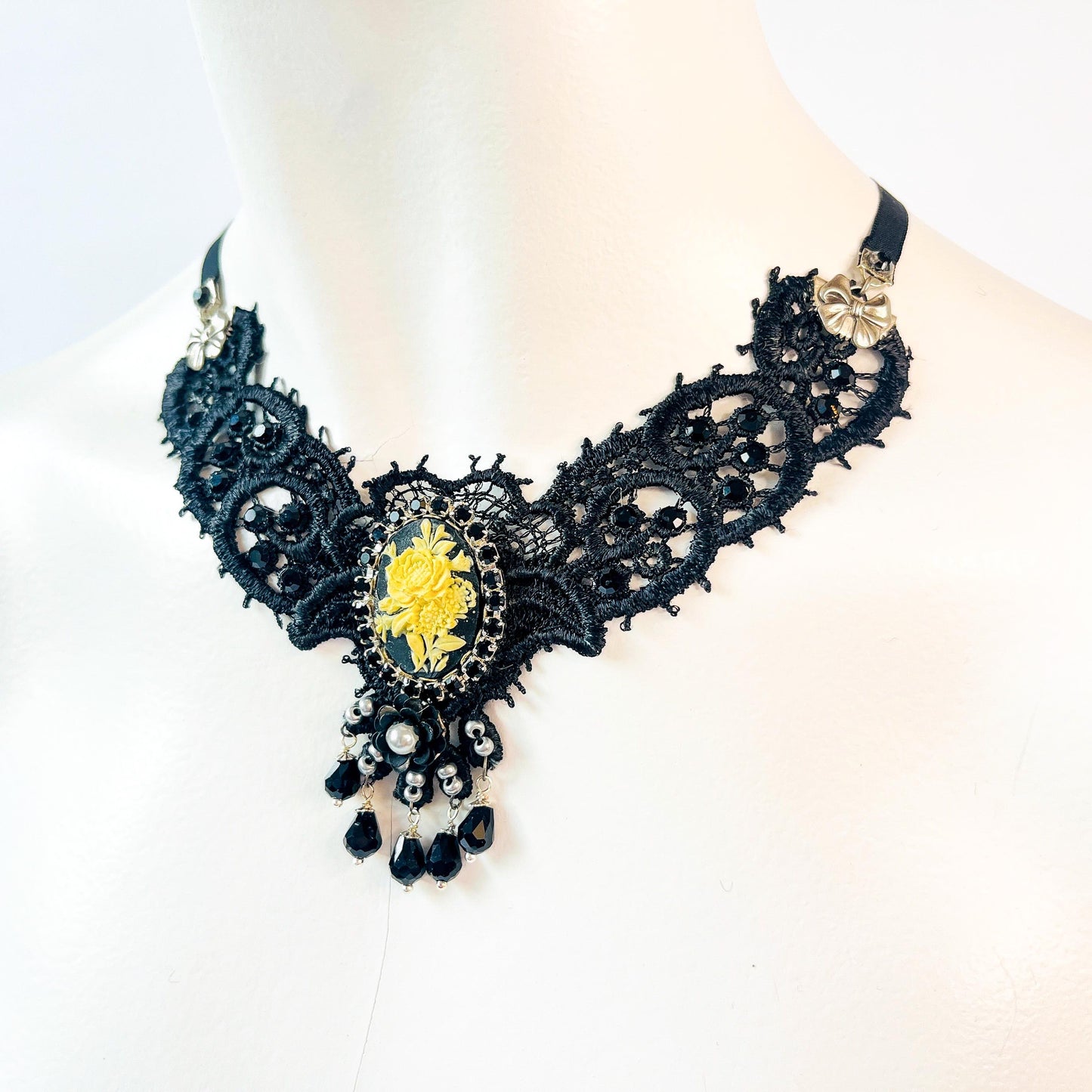 Collar Pechera "Nocturne" *Pieza Única
