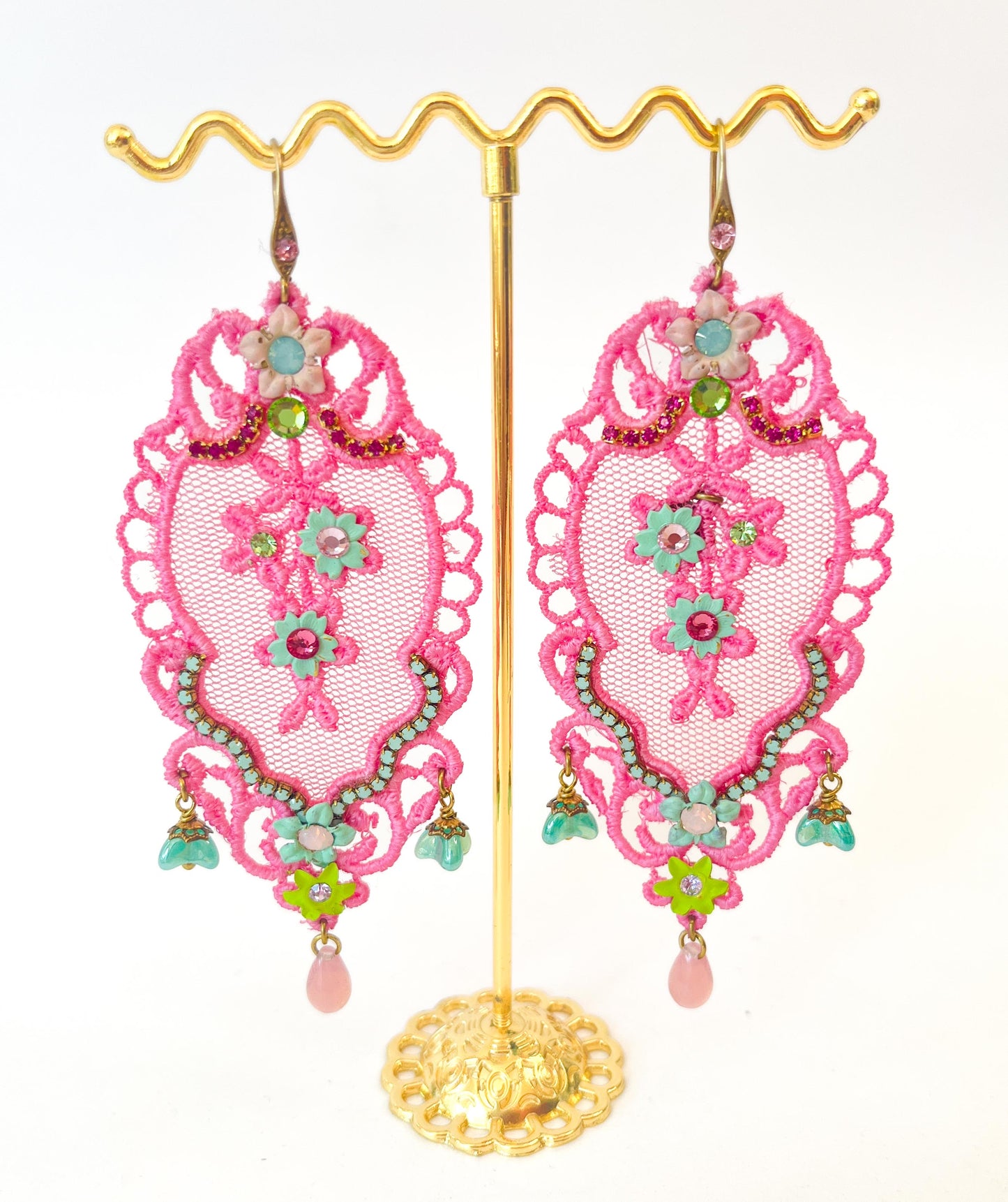 Maxi Pendientes Jardín Étereo Rosa Chicle