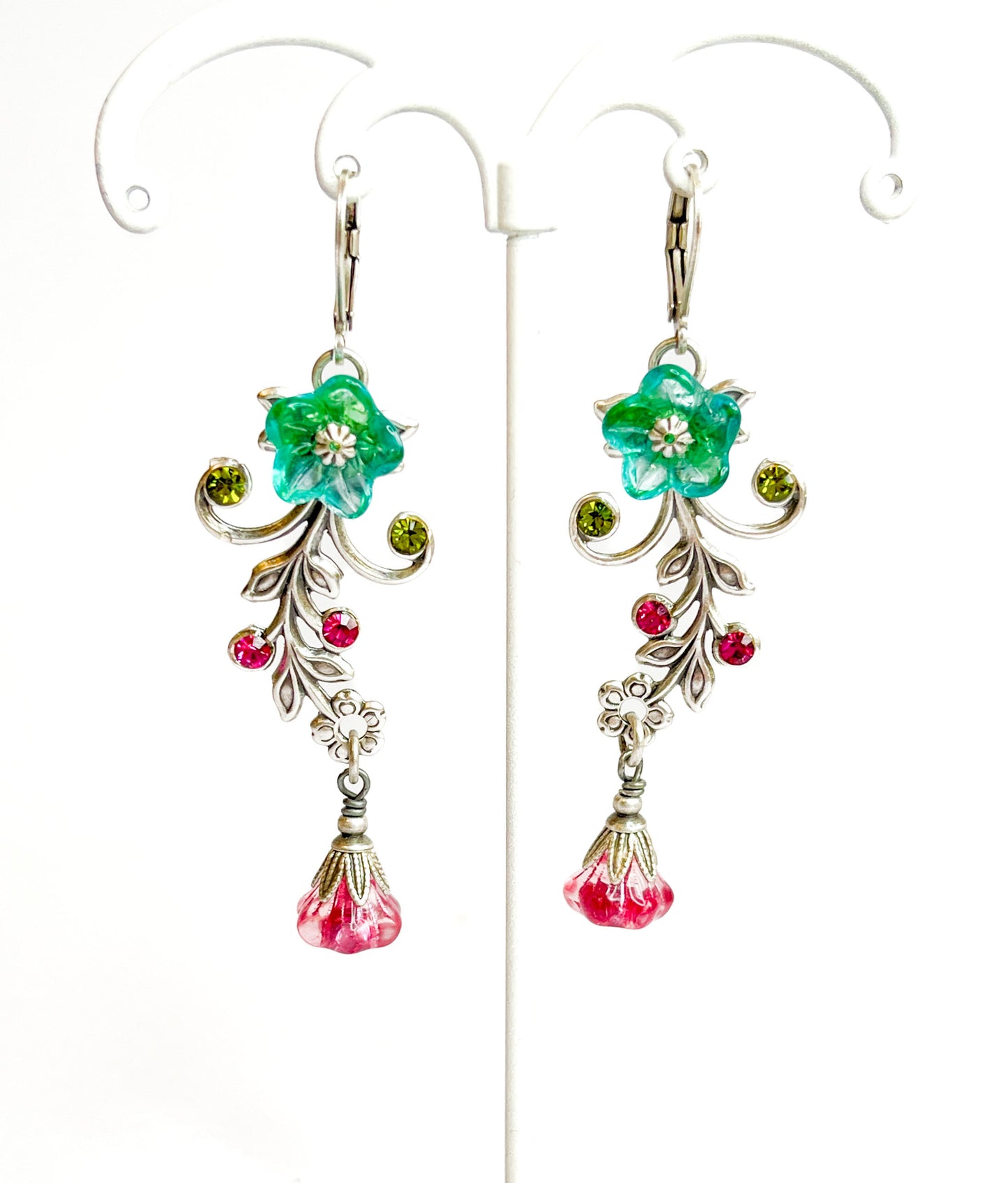 Pendientes Ramita Plateada y Flor
