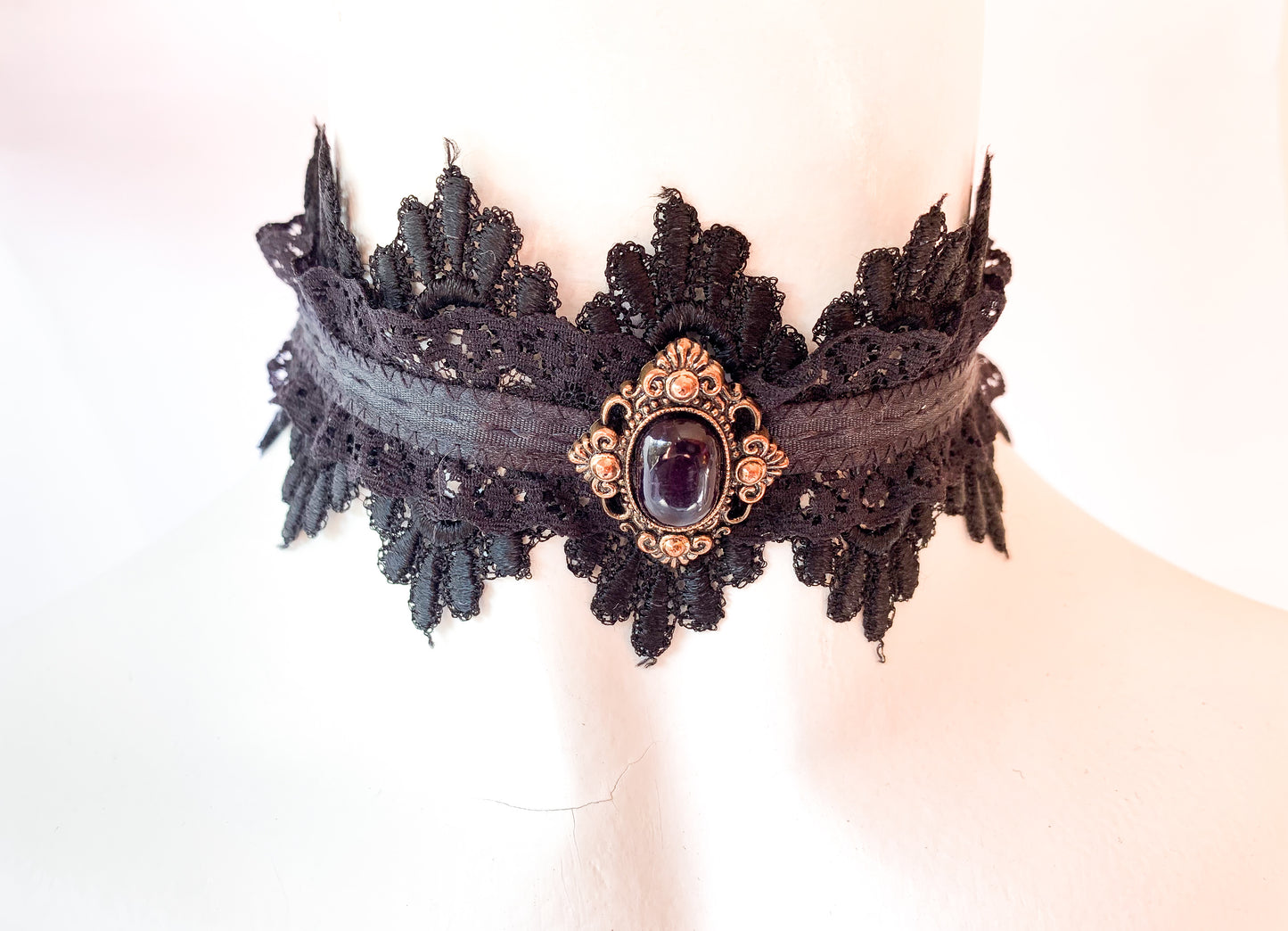 Black Chocker Whilemina