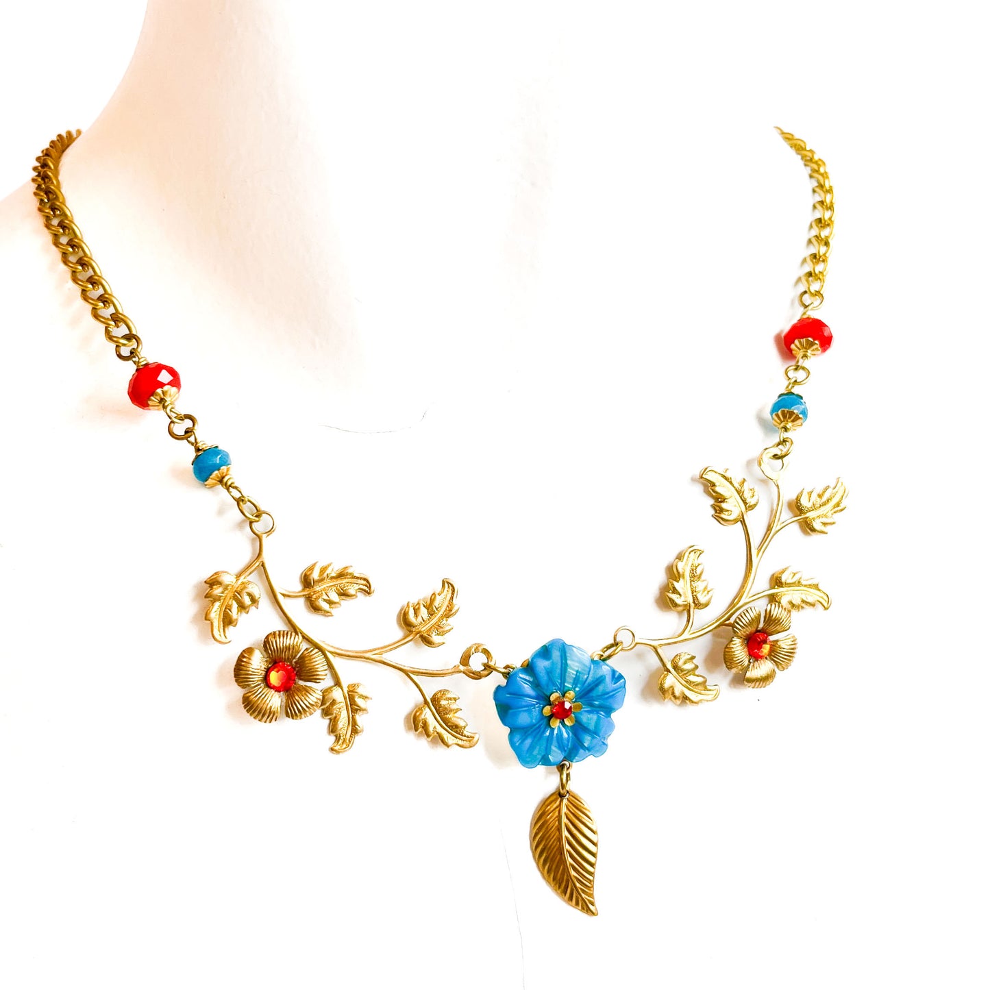 Collar Primavera en Flor Nácar Azul