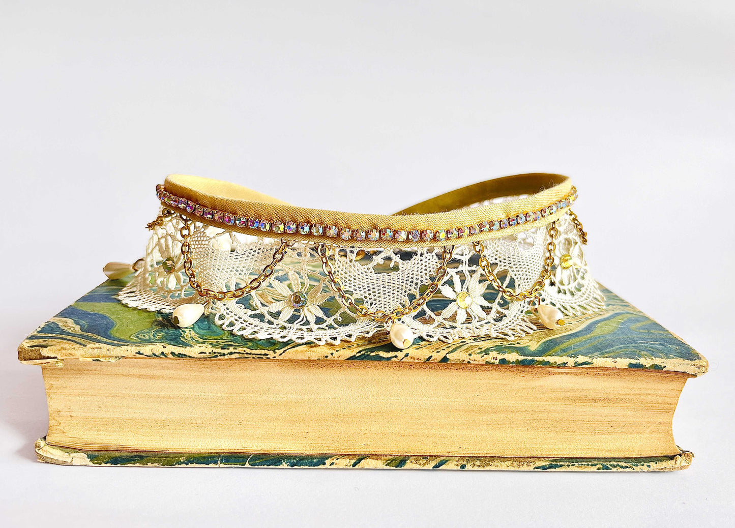 Emma Choker Necklace