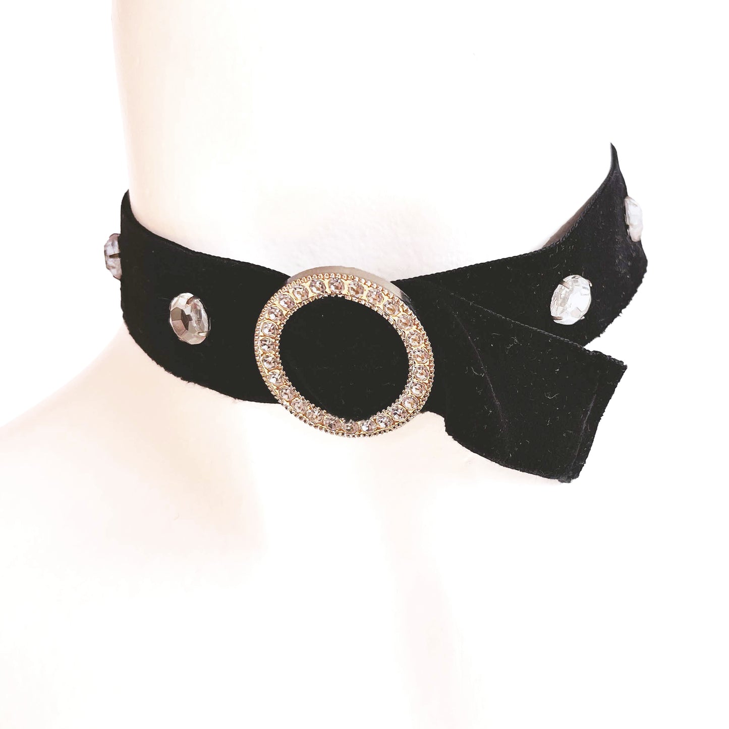 Chocker Terciopelo Negro con Hebilla Joya