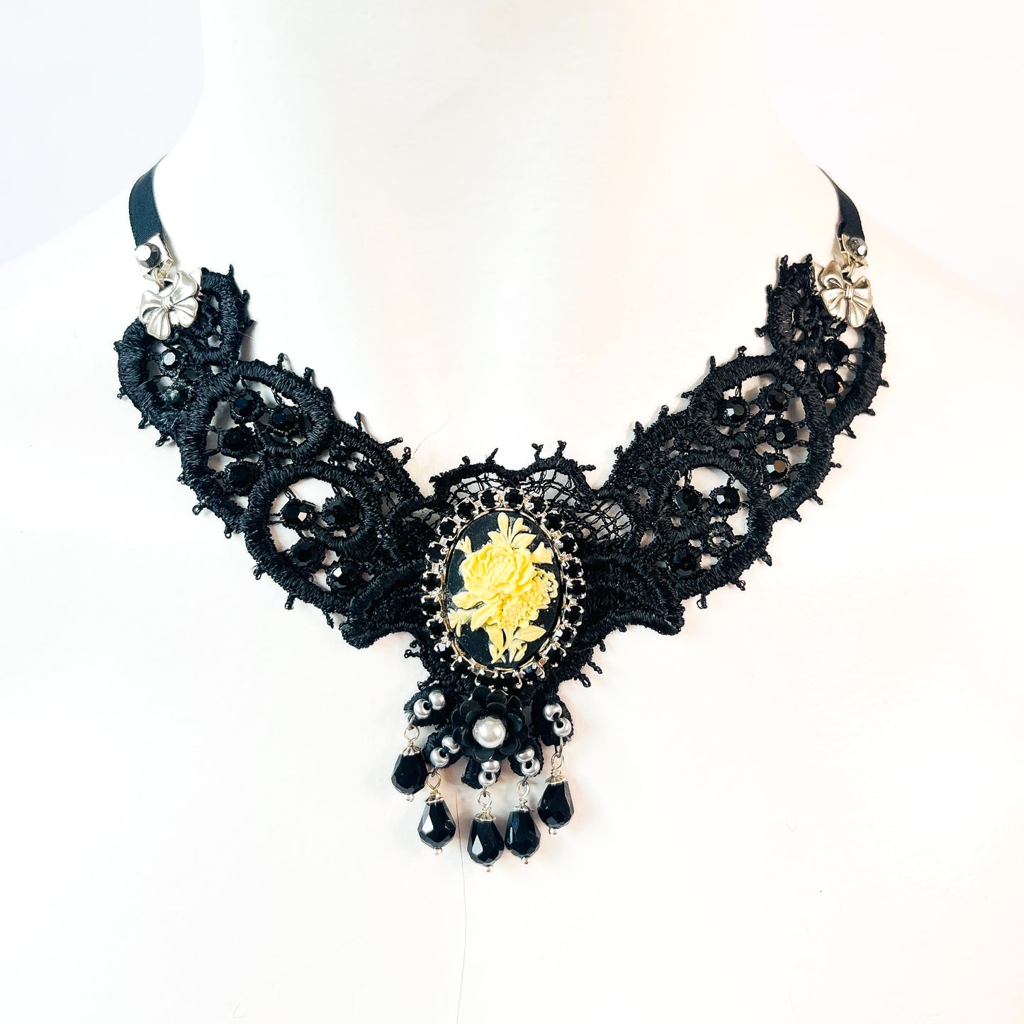 Collar Pechera "Nocturne" *Pieza Única