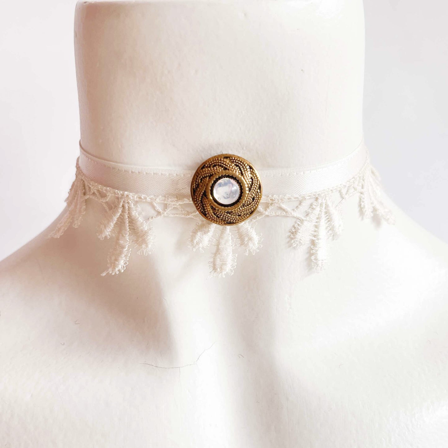 White Jewel Button Choker Necklace