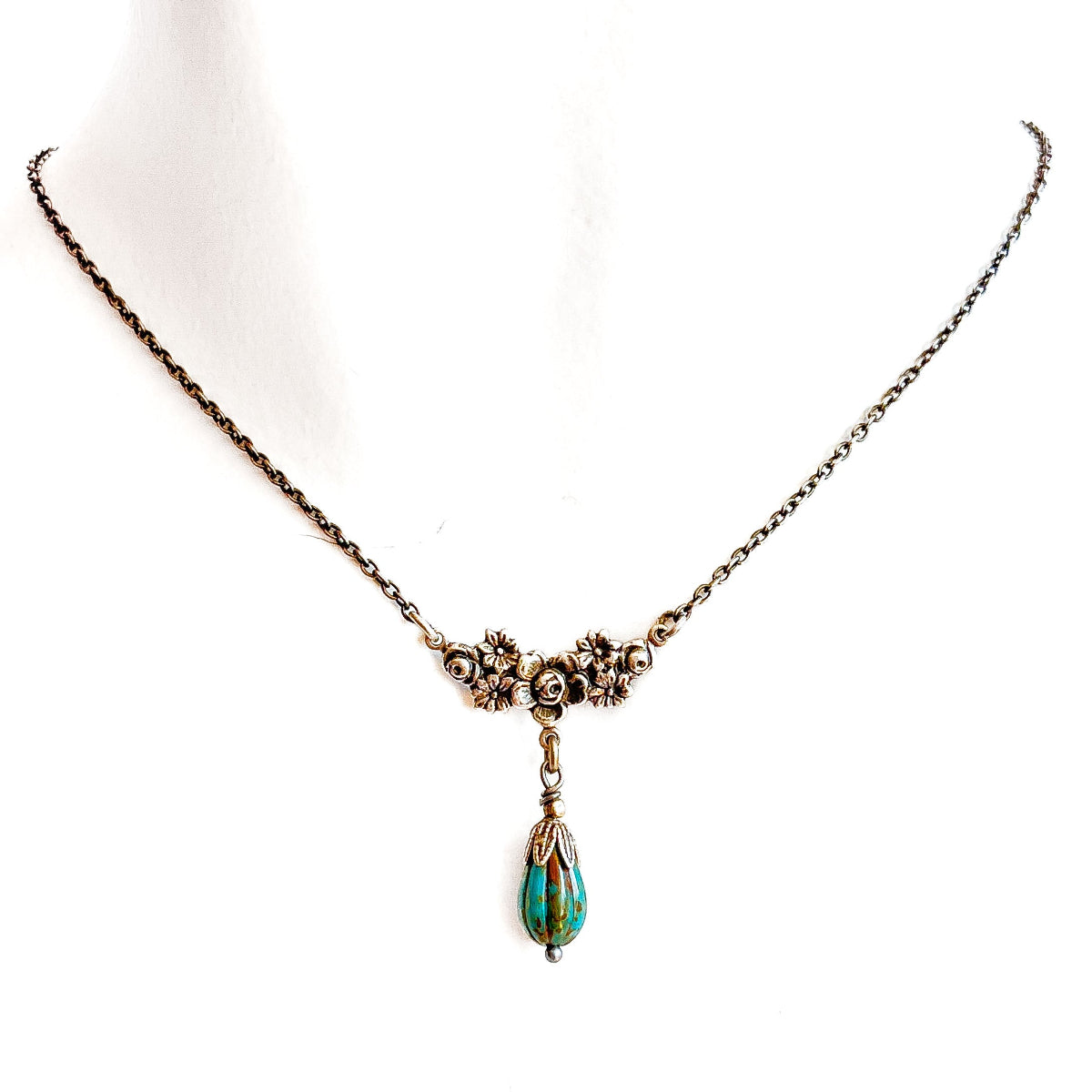 collar colgante clavicula con turquesa