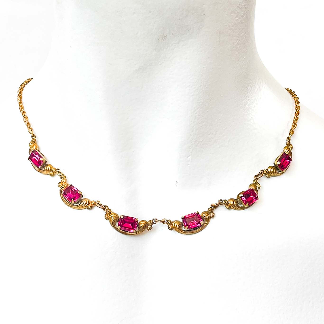 collar elegante cristales rosa