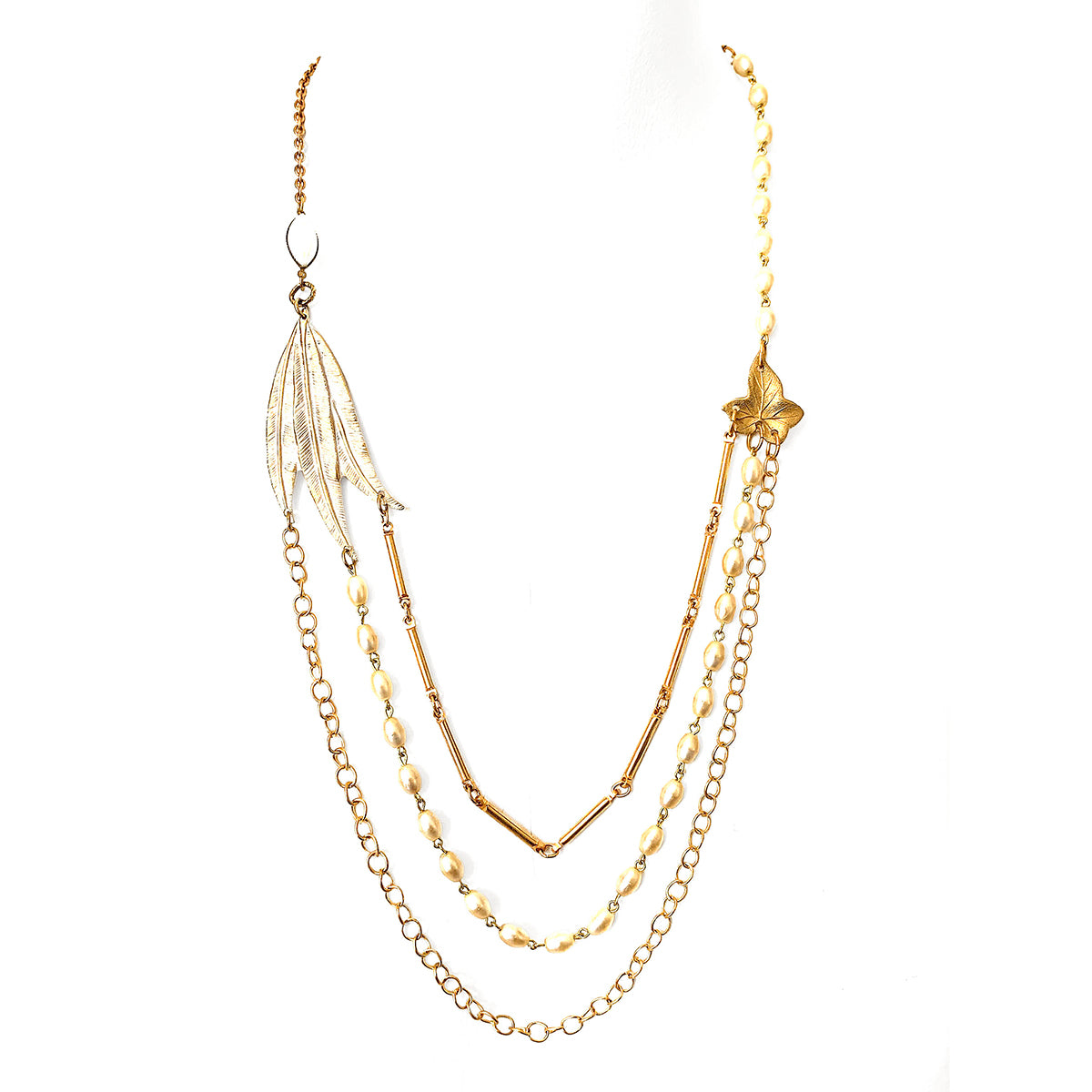 Collar Triple Hojas Doradas