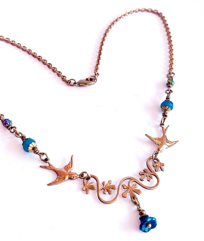 Collar Rama en Flor y Golondrinas