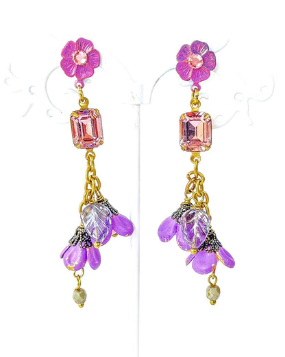 Aros Largos Cascada Floral - Flores Color Violeta y Cristal -