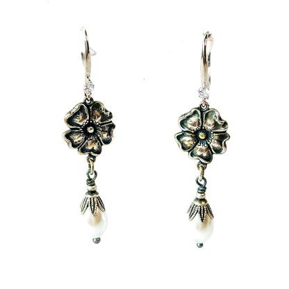 Pendientes de Flor y Lágrima de Perla