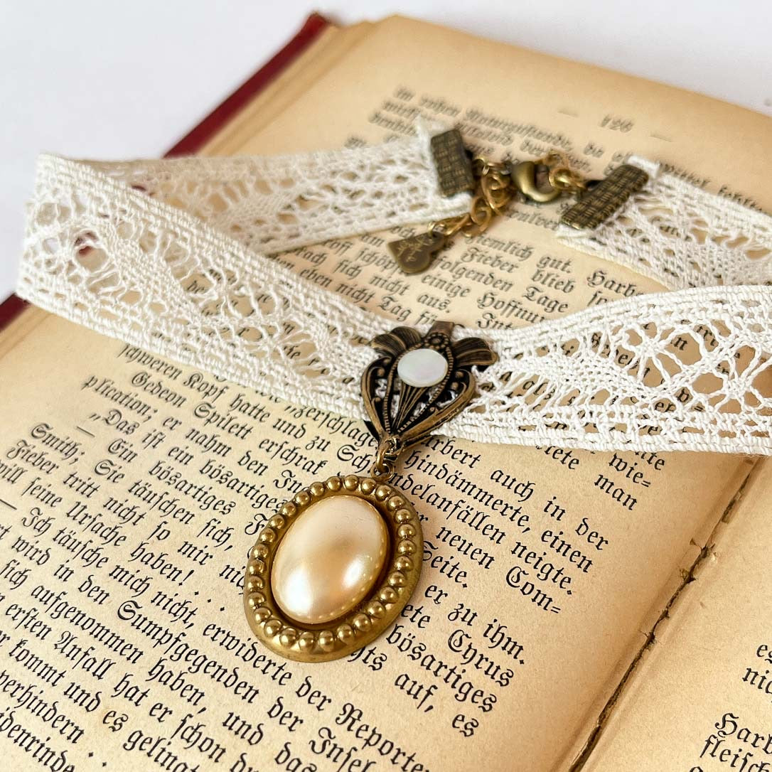 Choker de Puntilla con Colgante Perla Art Nouveau | Joyería Romántica