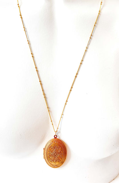 Collar con Relicario Dorado Antiguo de Miriam Haskell