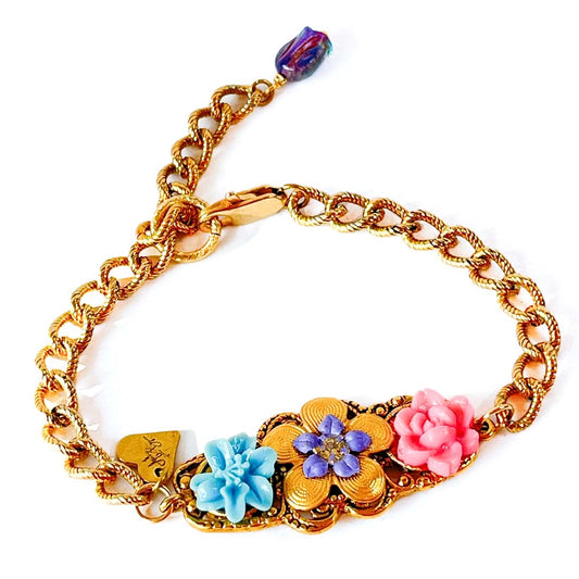 Pulsera Floral Dorada con Flores Acrílicas