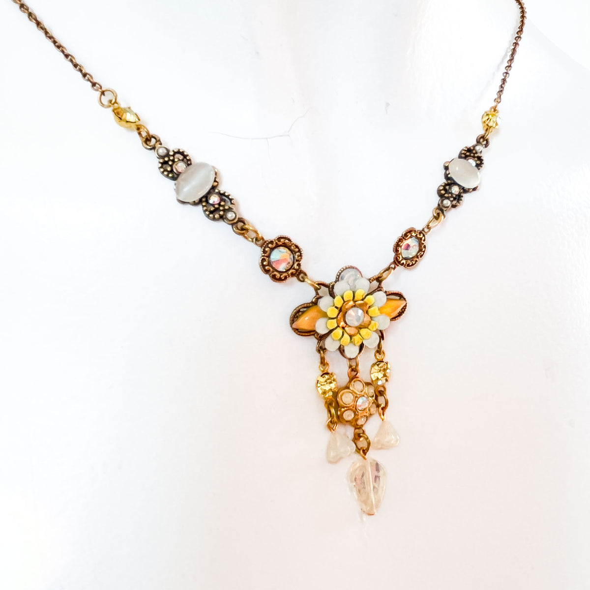 Collar Flor de Luz