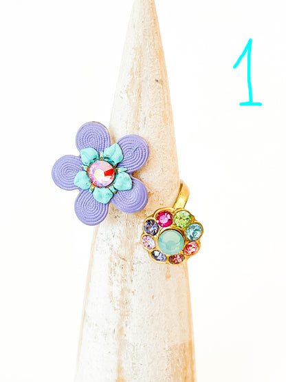 Anillos Ajustables de Flores Esmaltadas y Cristales Multicolor - Elige Opciones -