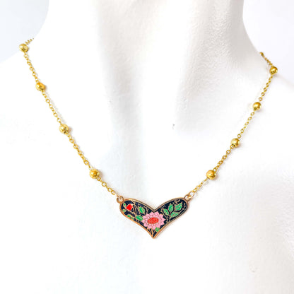 Collar Colgante Corazón Esmaltado Japonés