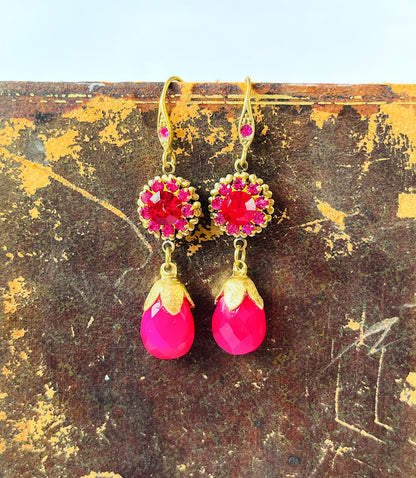 Pendientes Lágrima y Flor Fucsia