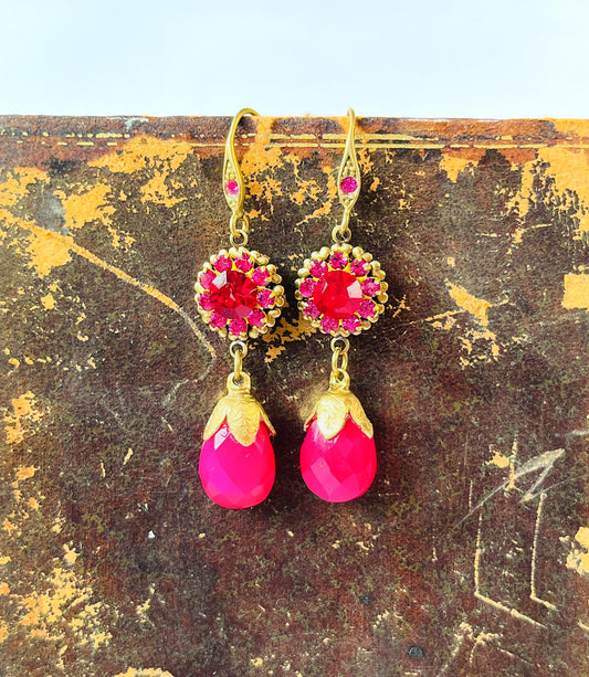 Pendientes Lágrima y Flor Fucsia