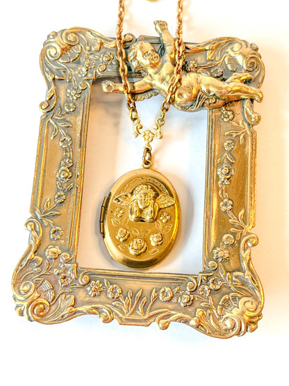 Collar Relicario Angelito - Pieza Única de Colección