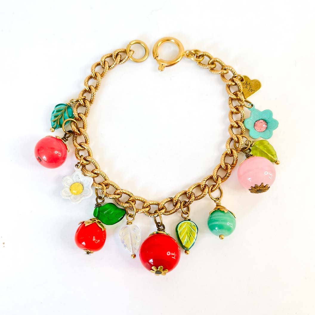 Brazalete Frutas y Flores Vintage con Charms