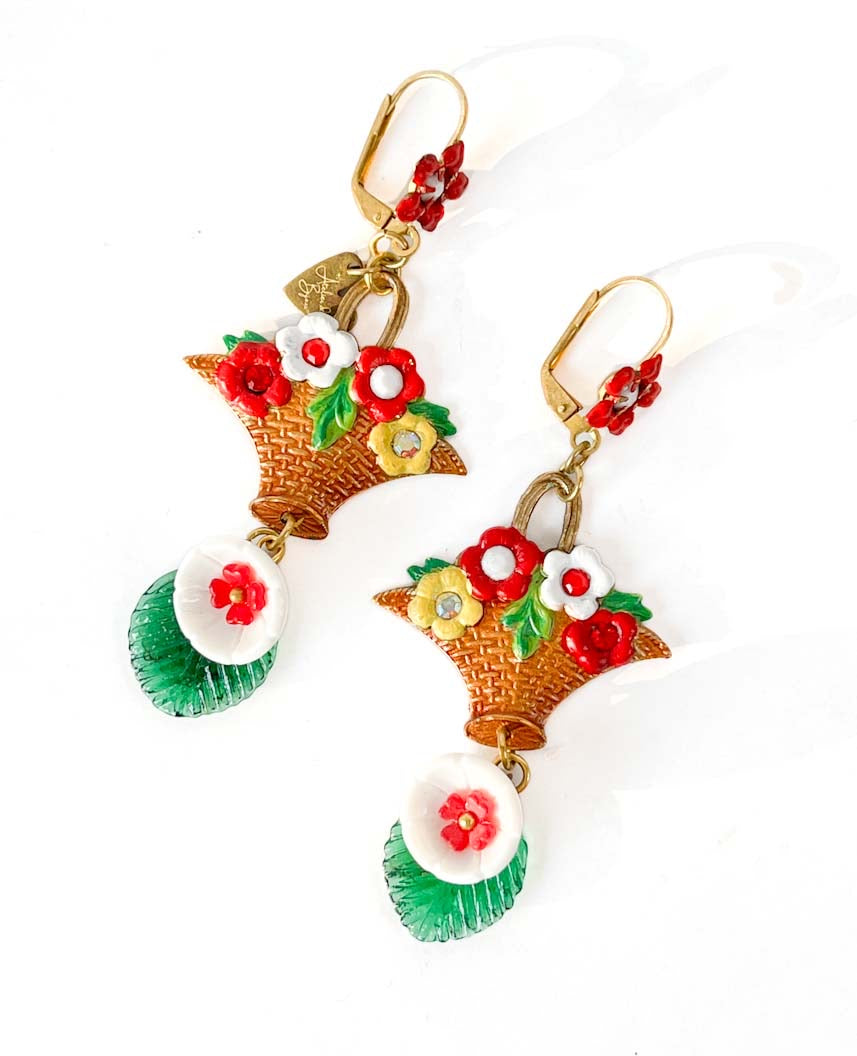 Aros Bouquet de Primavera con canastas florales, flores esmaltadas y cuentas de vidrio