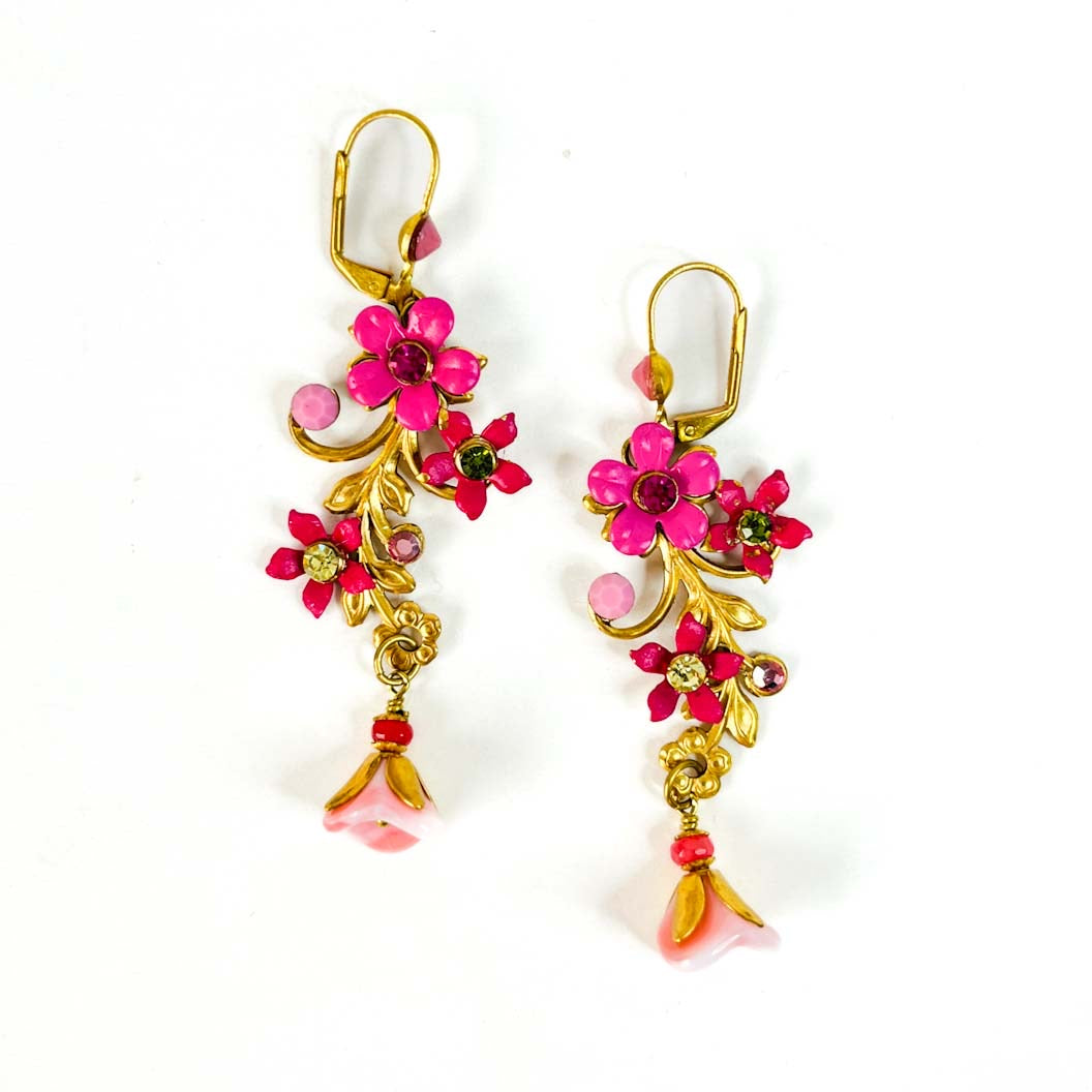 Aros Buganvilla largos dorados con flores fucsia y rosa