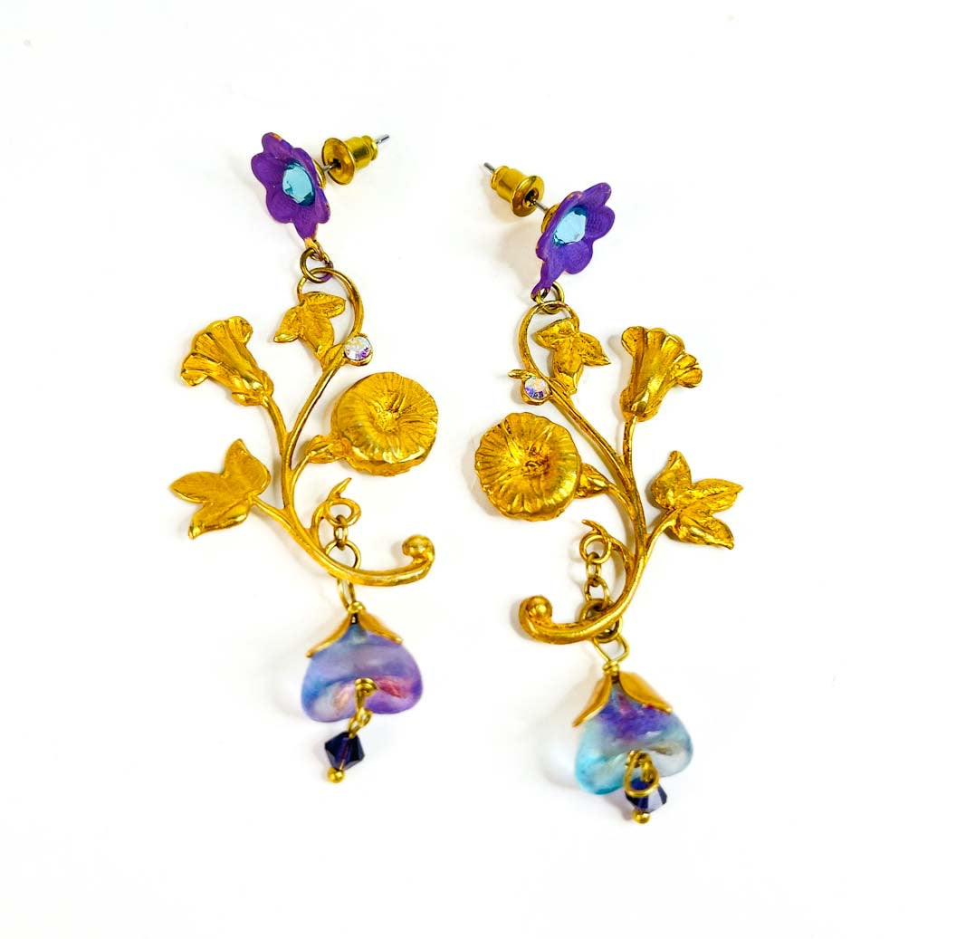 Aros Enredadera Violeta largos dorados con ramas, hojas, flores violetas