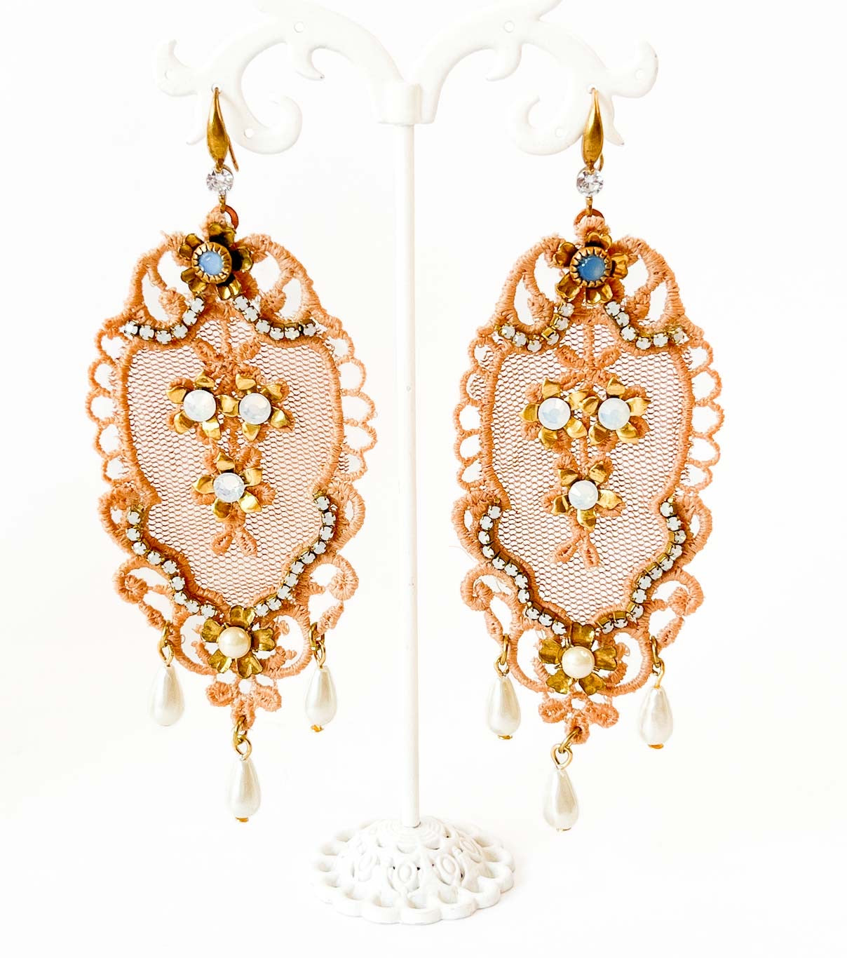 Maxi Pendientes Jardín Étereo Beige