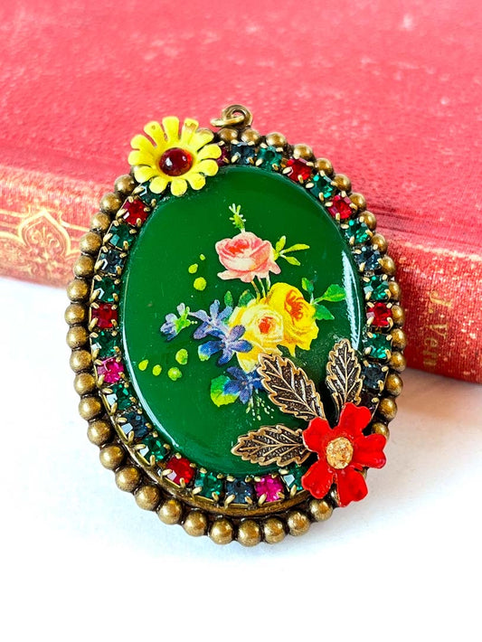 Broche Floral Ovalado Verde con Cristales Multicolor