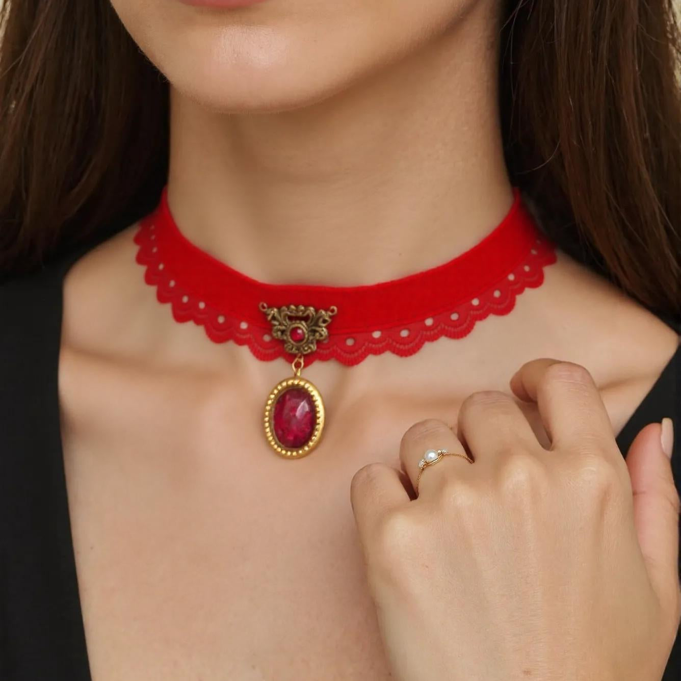 Choker rojo rubí en terciopelo y puntilla con cristal checo facetado