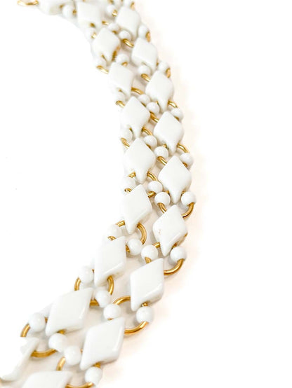 Trifari Total White Necklace - Pieza Única -