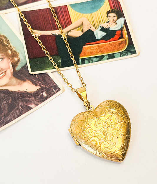 Collar Relicario Corazón Vintage Cadena Larga