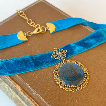 Collar Choker Olas de Avalon