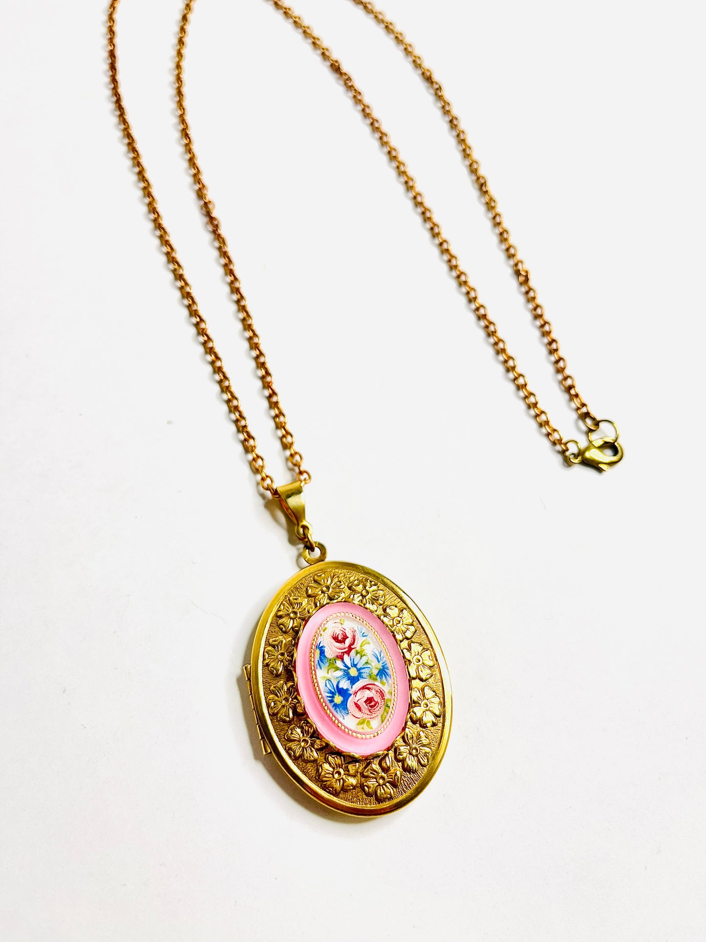Collar Relicario Jardín Secreto 🌸 VINTAGE - Pieza Única