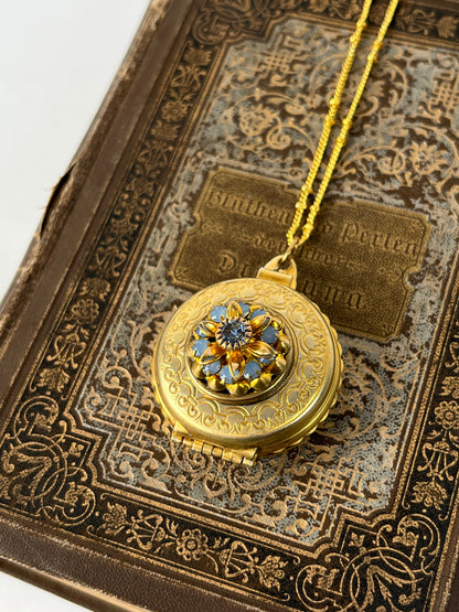 Relicario Florecer Dorado - Pieza Única de Colección -