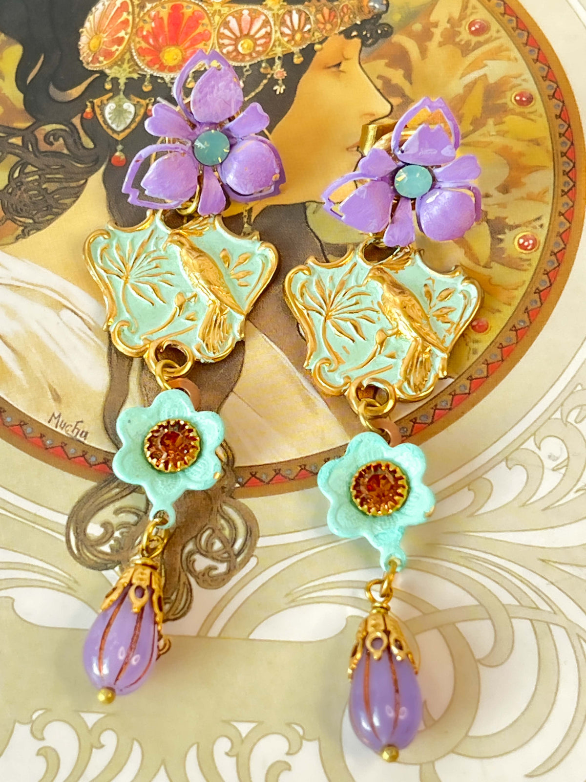 Pendientes Florales Lavanda y Turquesa con Aves | Aros Artesanales Bohemios