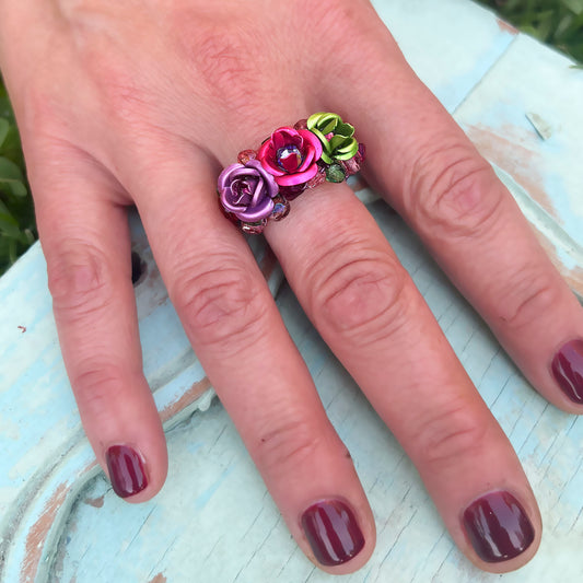 Anillo Trío de Rosas Verde Fucsia Violeta