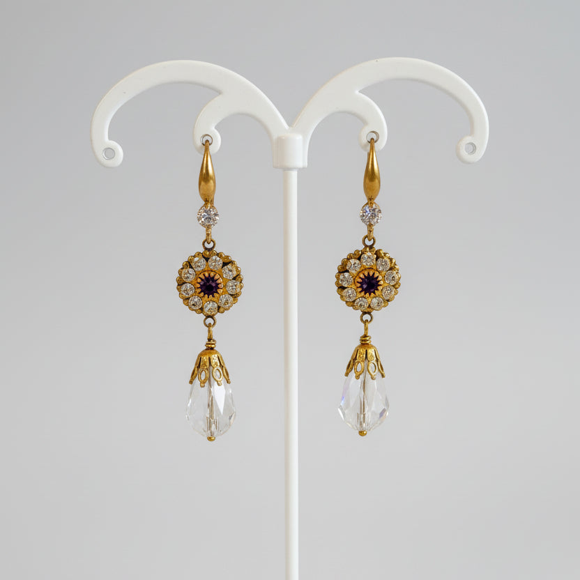 aros lágrima de cristal elegantes estilo Bridgerton