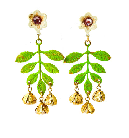 aros verdes con flores blancas
joyería esmaltada a mano Chile