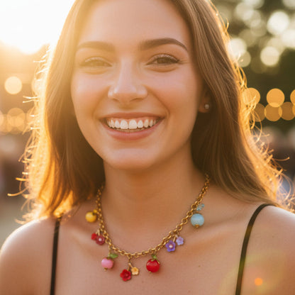 collar colorido de charms de frutas y flores
