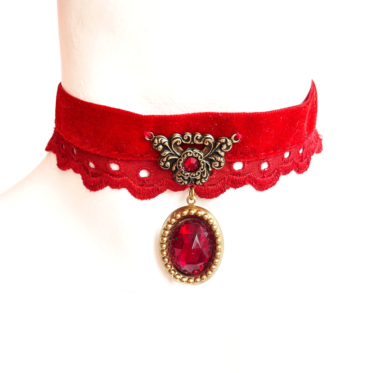collar estilo victoriano rojo