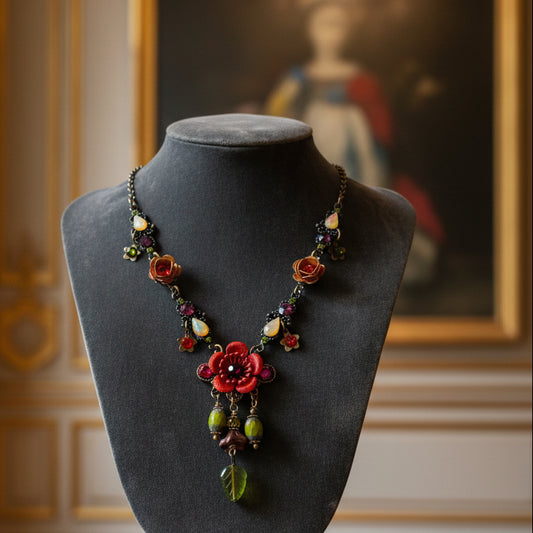 Jardin d’Été – Collar Floral con Rosas y Cristales Multicolor