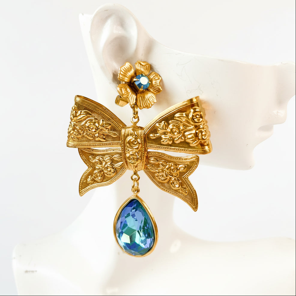 pendientes lazo dorado joyería europea vintage